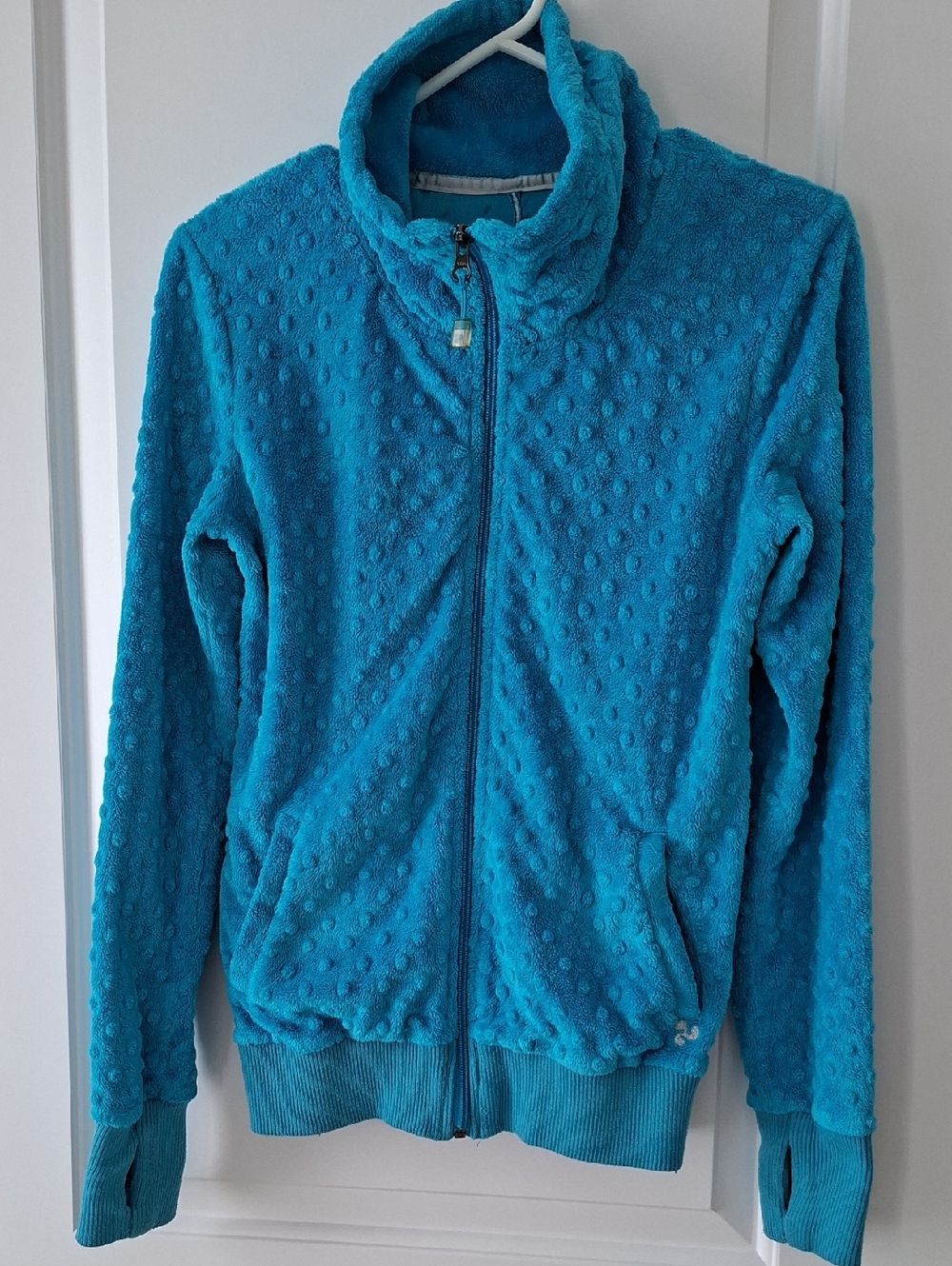 Triple Flip Minky Bubble Bright Turquoise Textured Zip-Up Jacket size 16-18 y.o